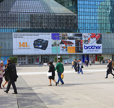 Uniqlo shutting Michigan Avenue store  Chicago SunTimes